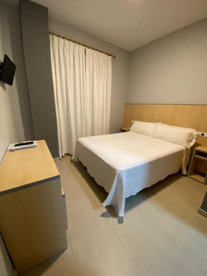 Hostal Manuela Punta Umbria Bagian luar foto
