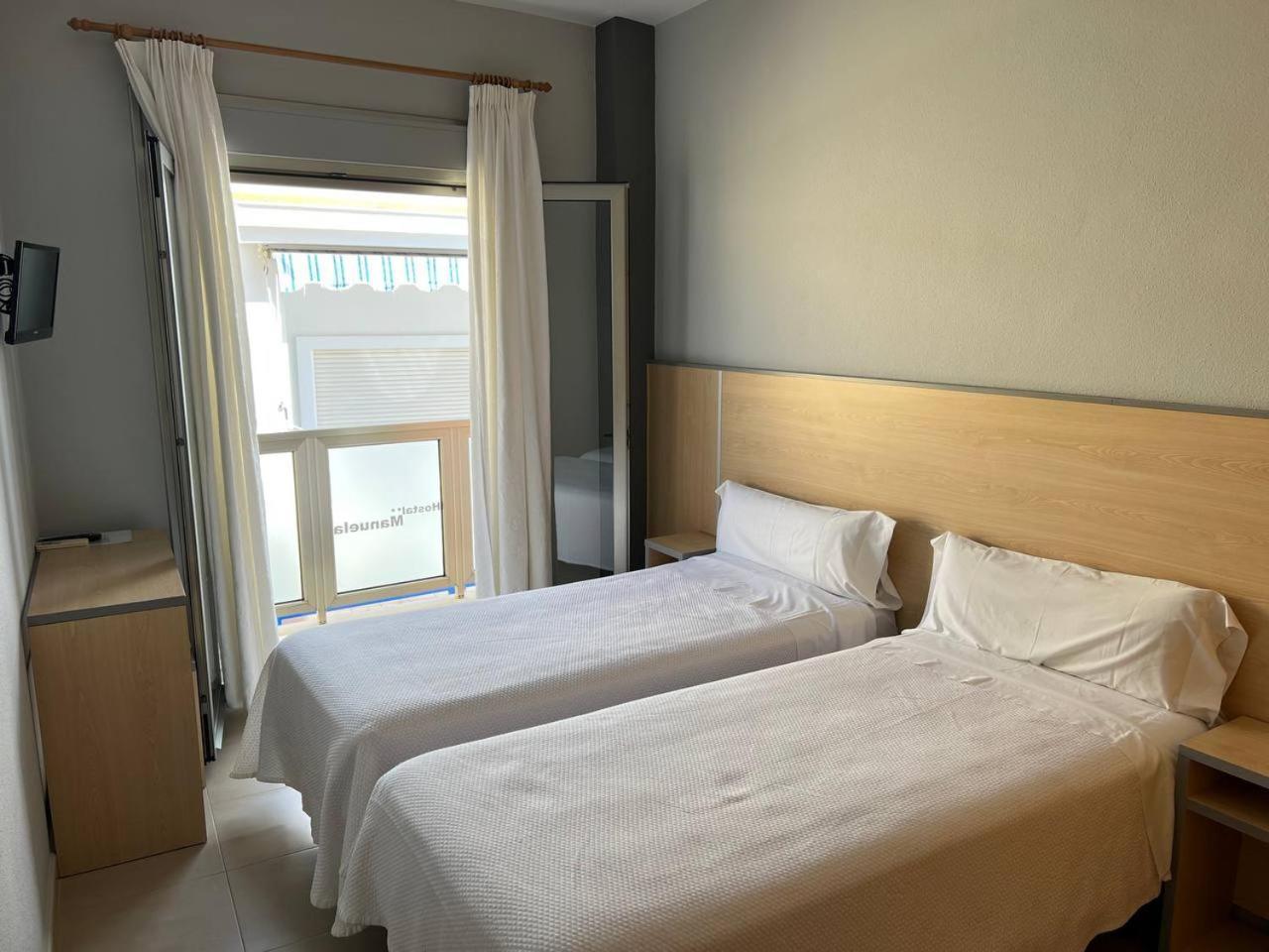 Hostal Manuela Punta Umbria Bagian luar foto
